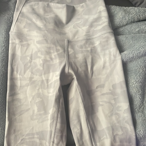 COPY - lulu leggings white camo - Picture 2 of 3